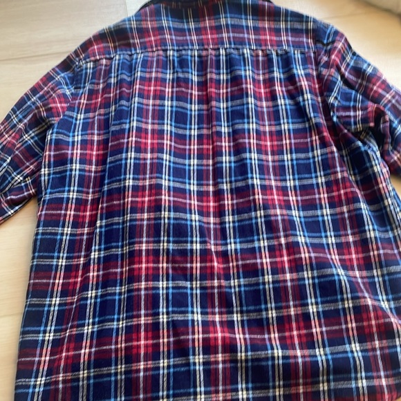 Oversized plaid flannel - Picture 7 of 8